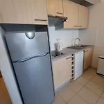 T2 Avec Terrasse, Piscine Et Parking Prive - - Fr-1-326-826 *